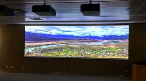 LED顯示屏行業(yè)機遇與挑戰(zhàn)并存，大小廠家發(fā)展需謹(jǐn)防產(chǎn)能過剩